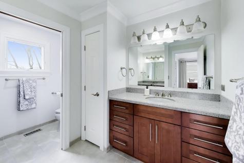 207 Lions Court Lake Zurich IL 60047