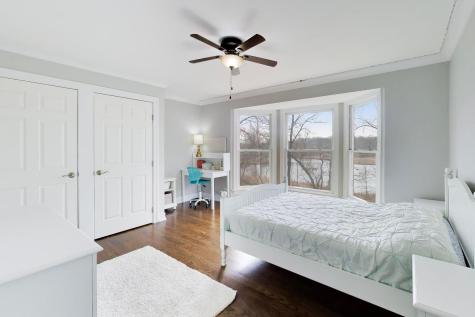 207 Lions Court Lake Zurich IL 60047