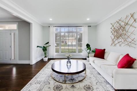 207 Lions Court Lake Zurich IL 60047
