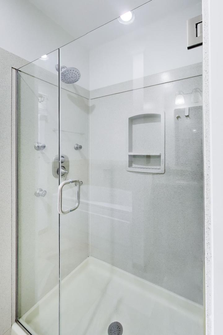 207 Lions Court Lake Zurich IL 60047