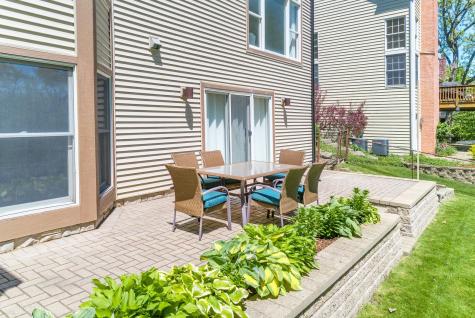 207 Lions Court Lake Zurich IL 60047