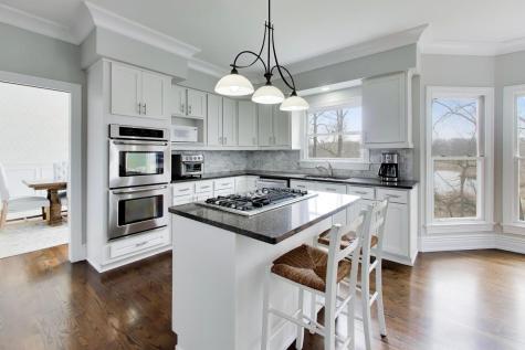 207 Lions Court Lake Zurich IL 60047