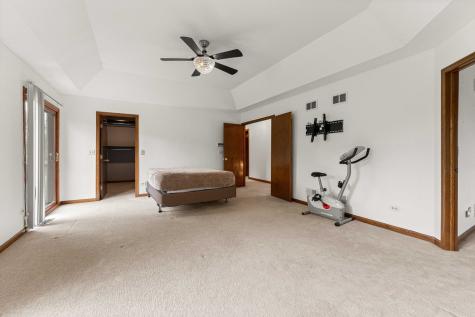 2 Rutgers Court Hawthorn Woods IL 60047