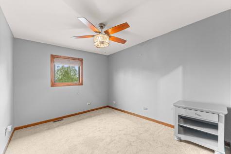 2 Rutgers Court Hawthorn Woods IL 60047