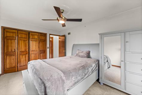 2 Rutgers Court Hawthorn Woods IL 60047