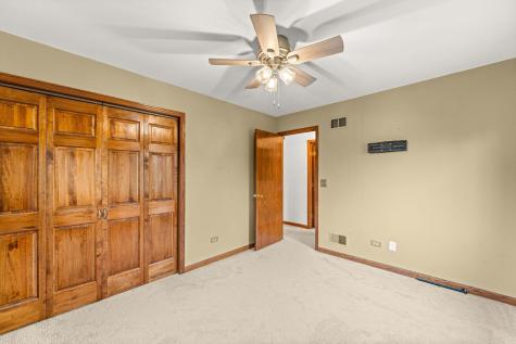 2 Rutgers Court Hawthorn Woods IL 60047