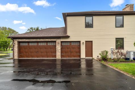 2 Rutgers Court Hawthorn Woods IL 60047