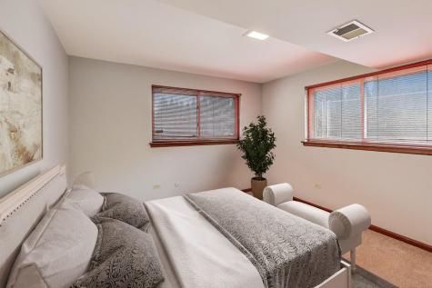 2616 North Prindle Avenue Arlington Heights IL 60004