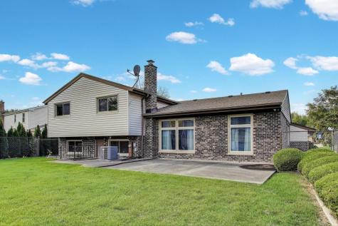 2616 North Prindle Avenue Arlington Heights IL 60004