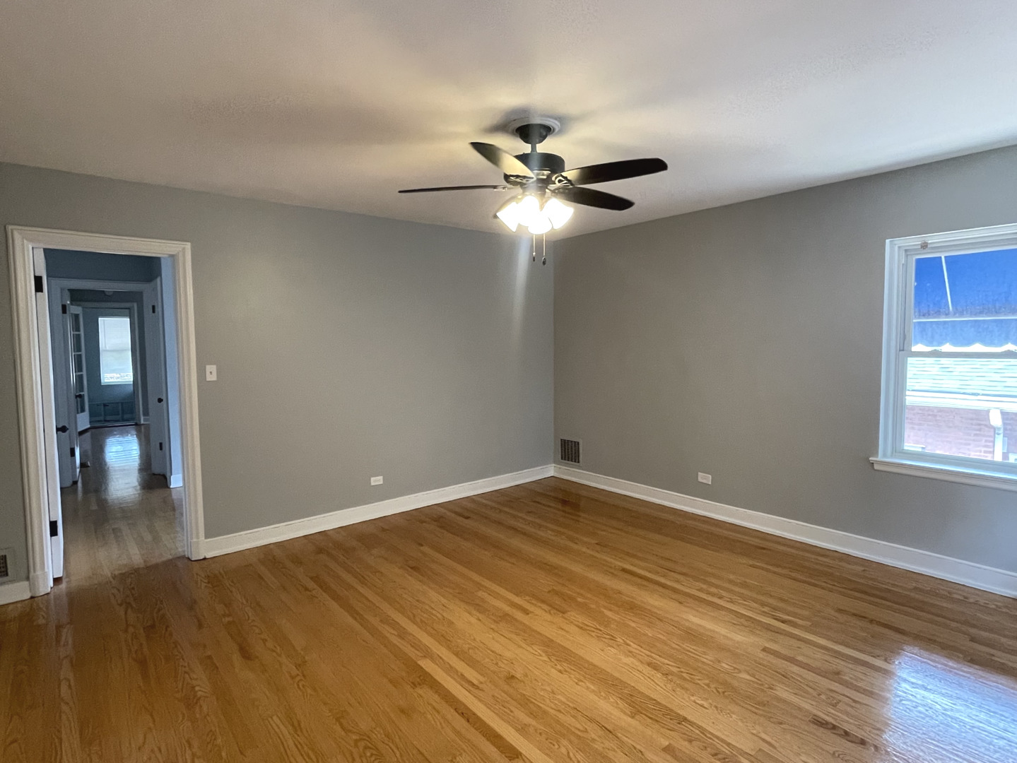 8258 South Rhodes Avenue Chicago IL 60619