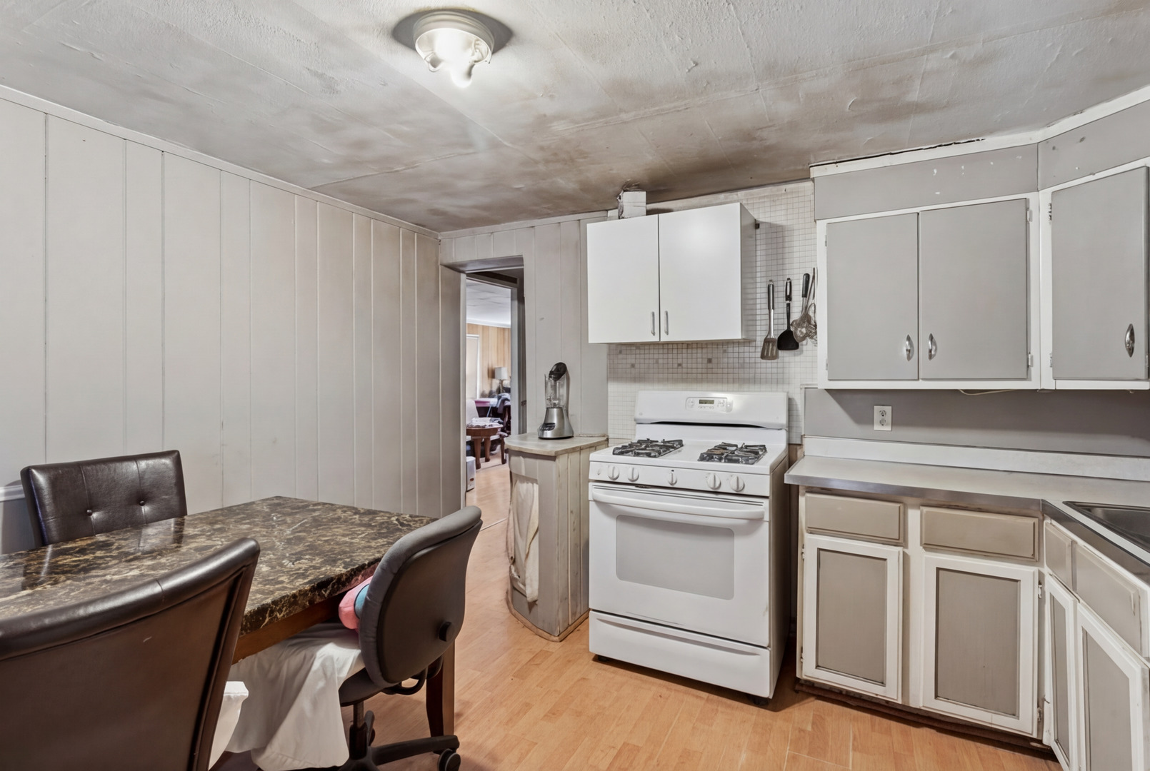 4511 Dorset Avenue Lisle IL 60532