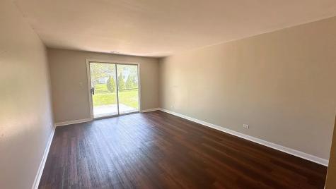 123 Oriole Road Matteson IL 60443