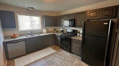 123 Oriole Road Matteson IL 60443