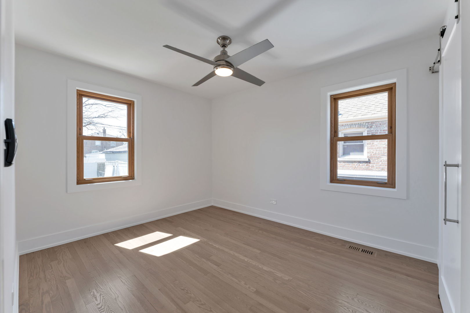 2825 West 84th Place Chicago IL 60652