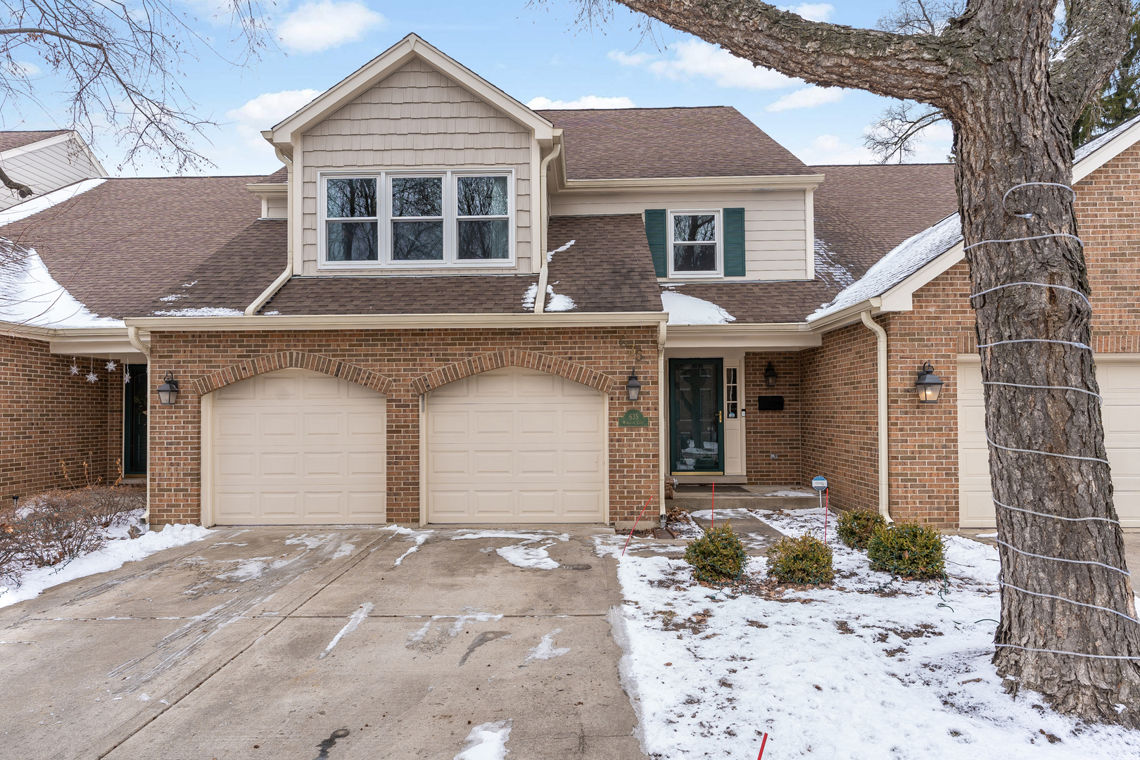 635 Windham Lane Naperville IL 60563