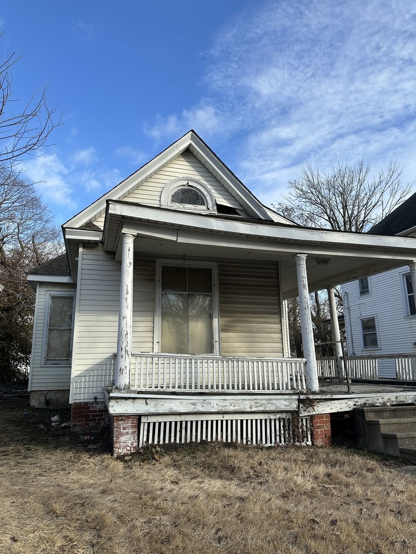 1568 North Main Street Decatur IL 62526