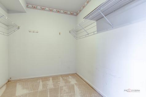 12 Sommerset Lane Lincolnshire IL 60069