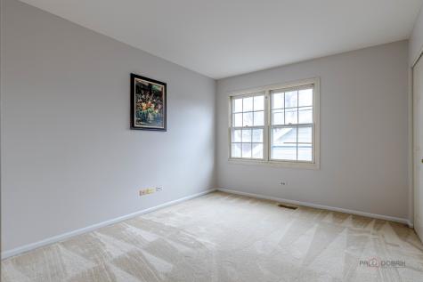 12 Sommerset Lane Lincolnshire IL 60069