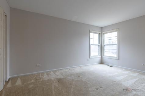12 Sommerset Lane Lincolnshire IL 60069