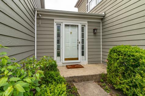 12 Sommerset Lane Lincolnshire IL 60069