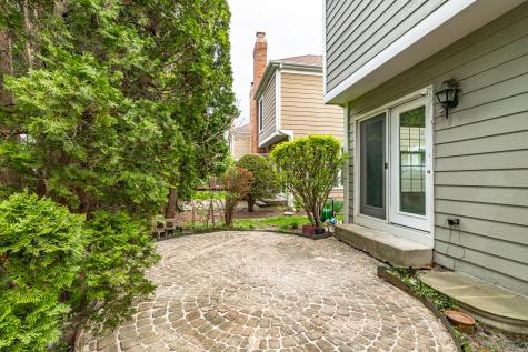 12 Sommerset Lane Lincolnshire IL 60069