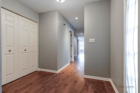 12 Sommerset Lane Lincolnshire IL 60069