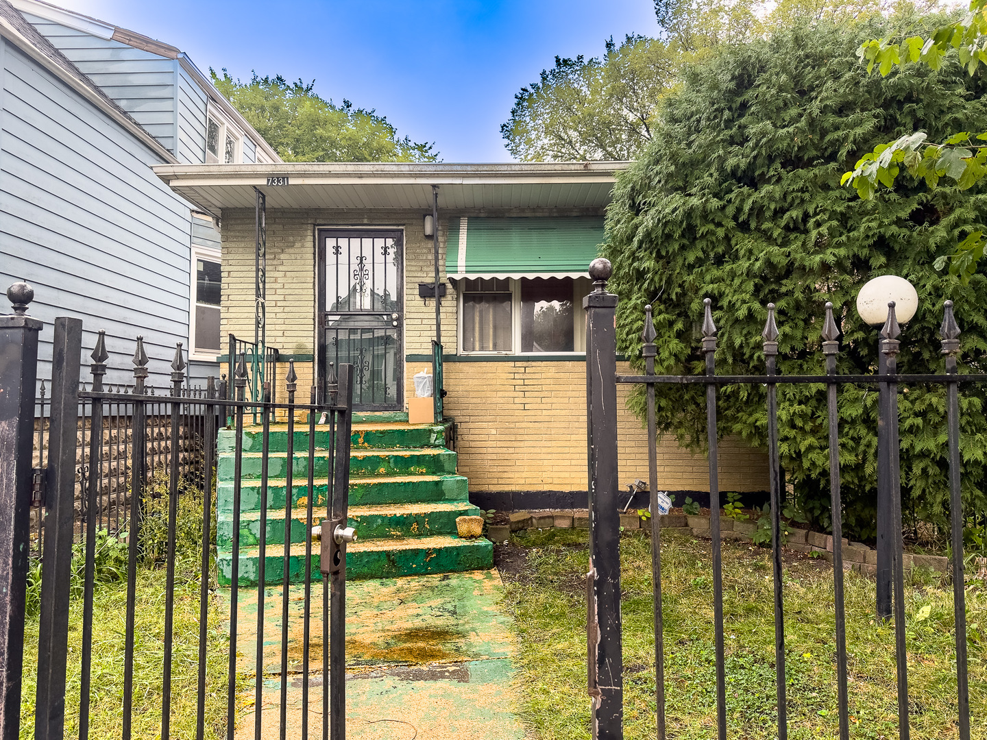 7331 South Carpenter Street Chicago IL 60621