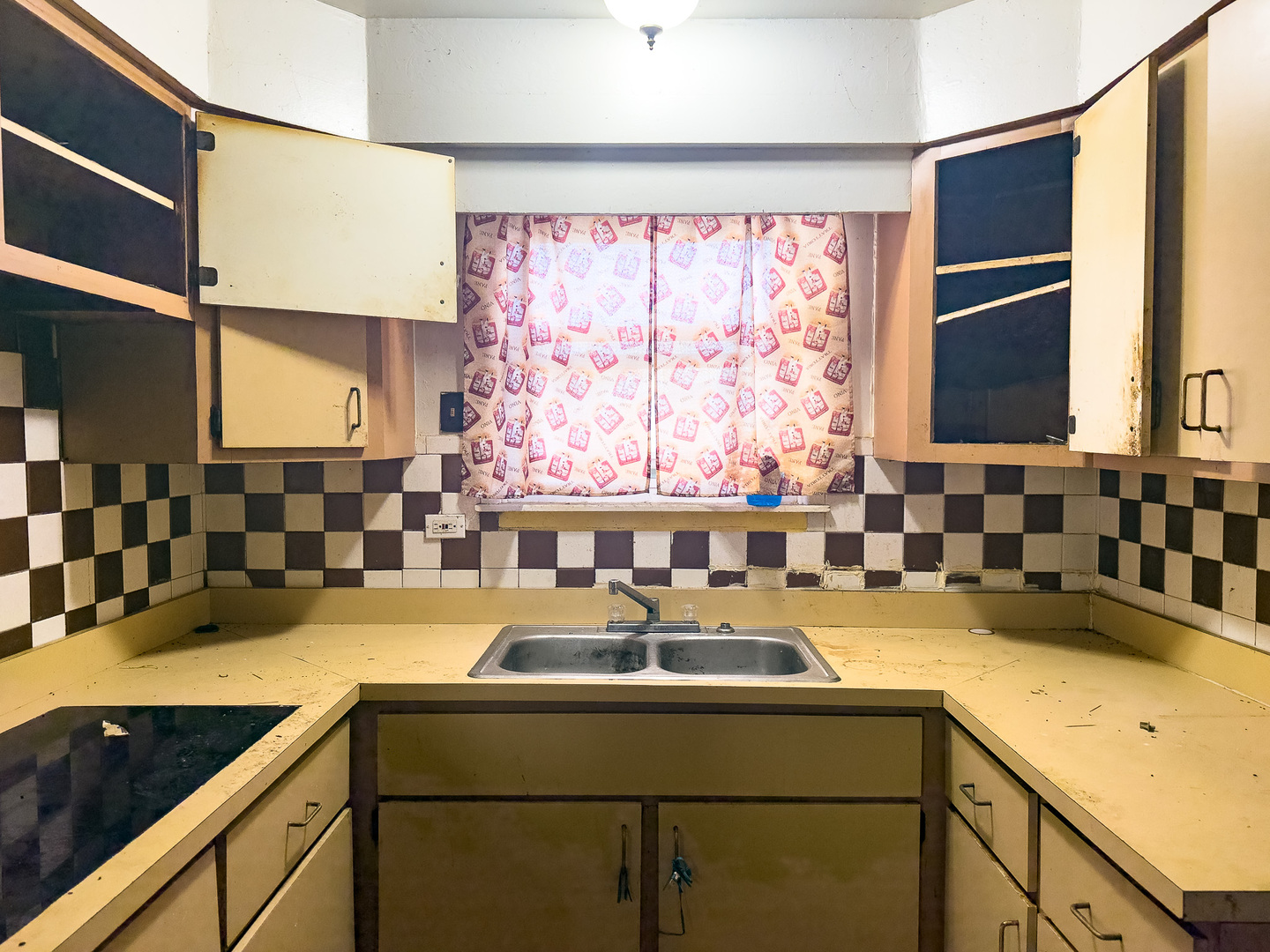 7331 South Carpenter Street Chicago IL 60621