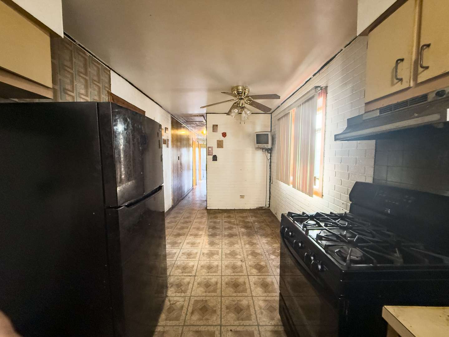 7331 South Carpenter Street Chicago IL 60621