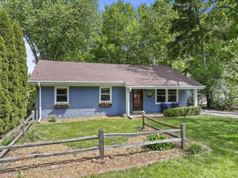 946 West Winchester Road Libertyville IL 60048