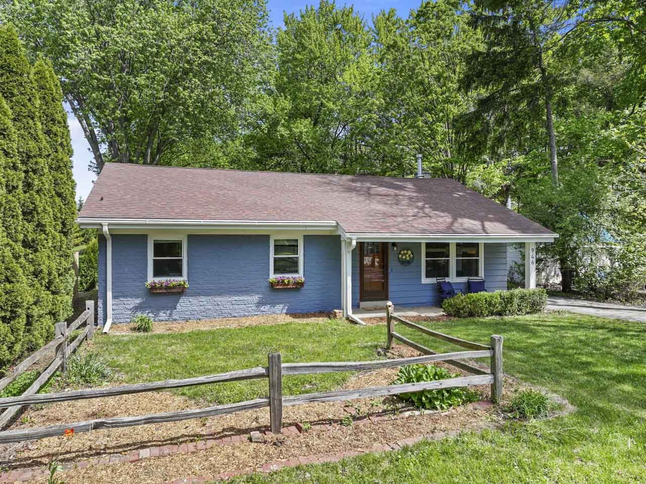 946 West Winchester Road Libertyville IL 60048