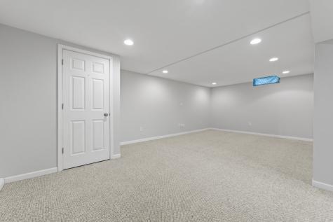 946 West Winchester Road Libertyville IL 60048