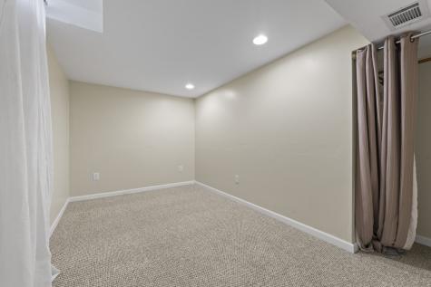946 West Winchester Road Libertyville IL 60048