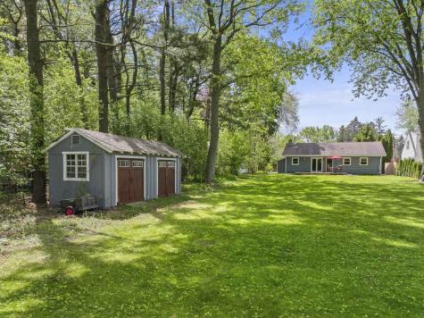 946 West Winchester Road Libertyville IL 60048