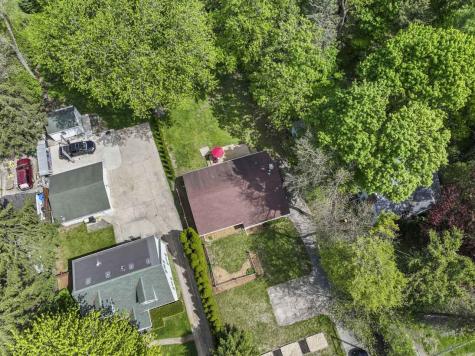 946 West Winchester Road Libertyville IL 60048