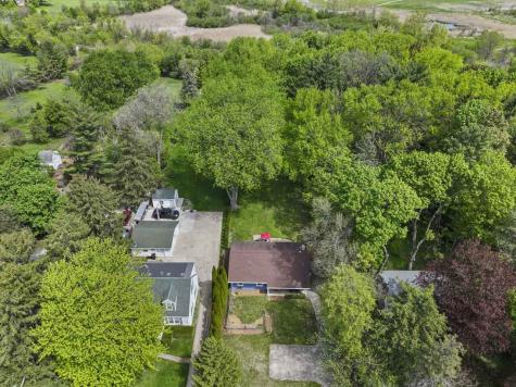 946 West Winchester Road Libertyville IL 60048