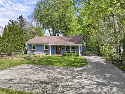 946 West Winchester Road Libertyville IL 60048
