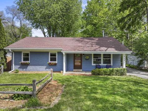 946 West Winchester Road Libertyville IL 60048
