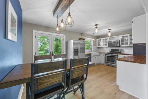 946 West Winchester Road Libertyville IL 60048