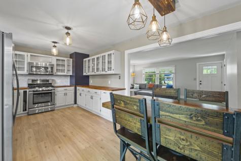 946 West Winchester Road Libertyville IL 60048