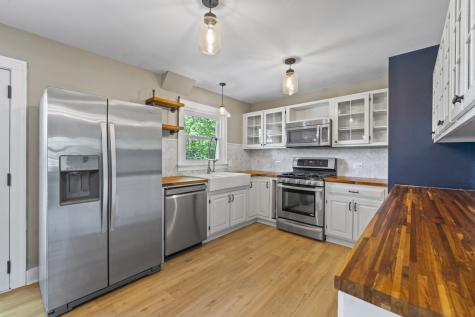 946 West Winchester Road Libertyville IL 60048