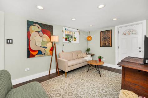 1806 Greenleaf Street Evanston IL 60202