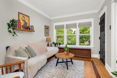 1806 Greenleaf Street Evanston IL 60202