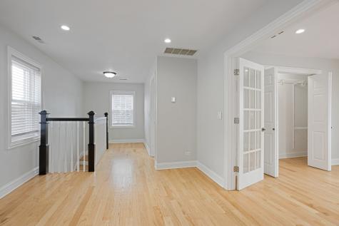 5155 West School Street Chicago IL 60641