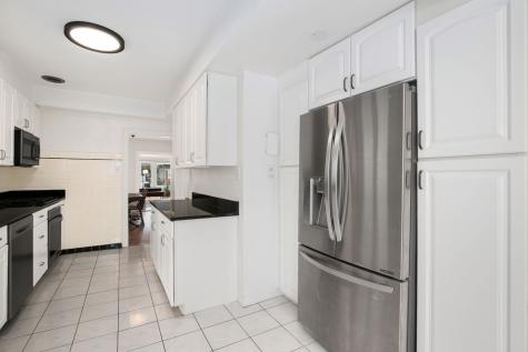 5425 North Bernard Street Chicago IL 60625