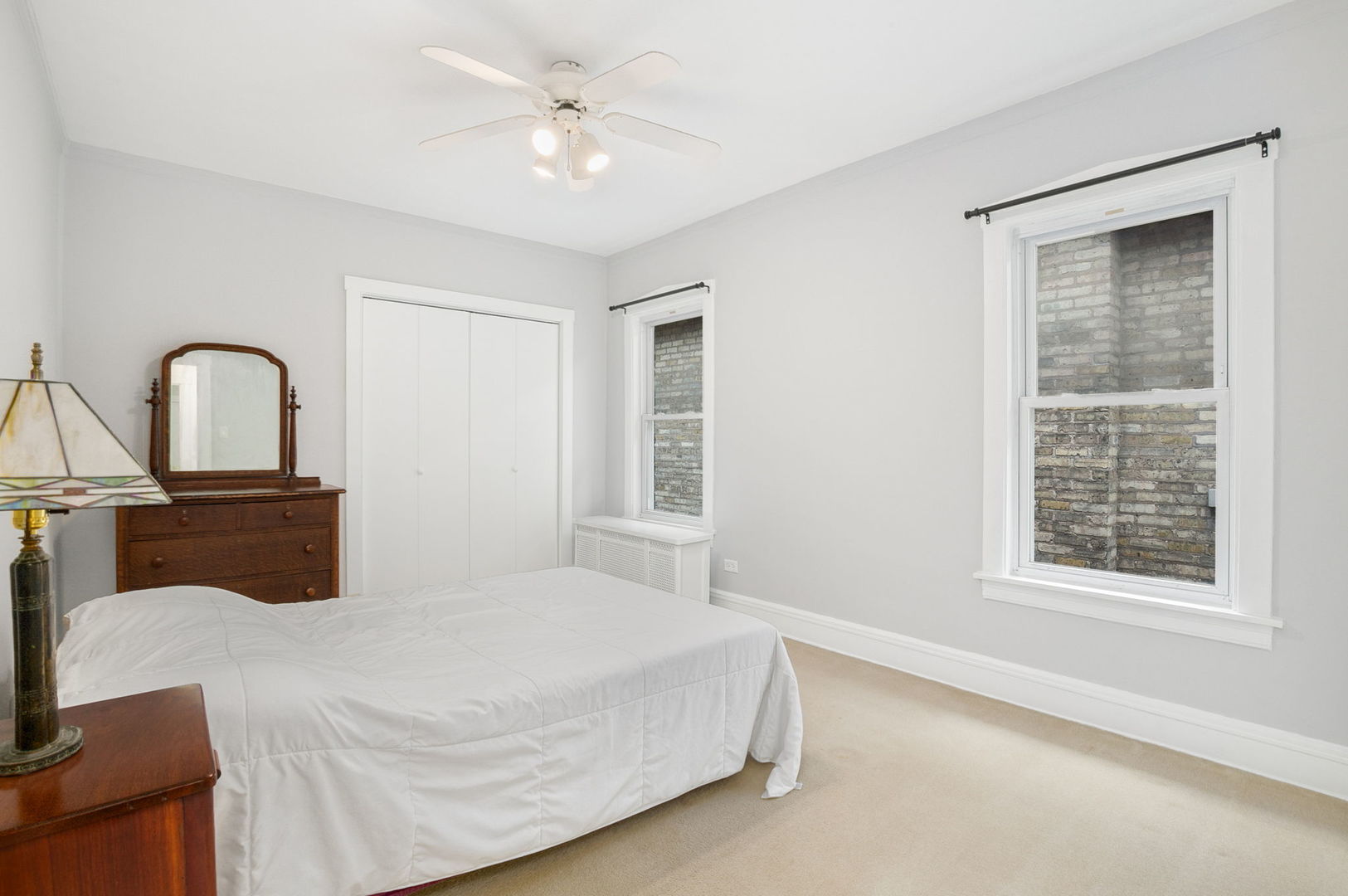 5425 North Bernard Street Chicago IL 60625