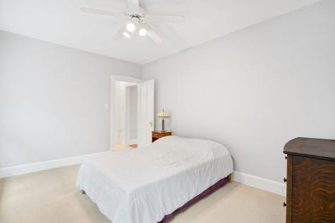 5425 North Bernard Street Chicago IL 60625