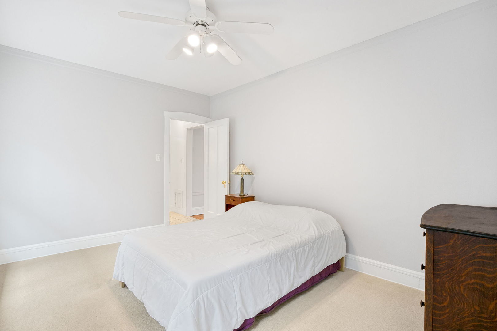 5425 North Bernard Street Chicago IL 60625