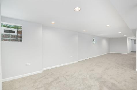 5425 North Bernard Street Chicago IL 60625