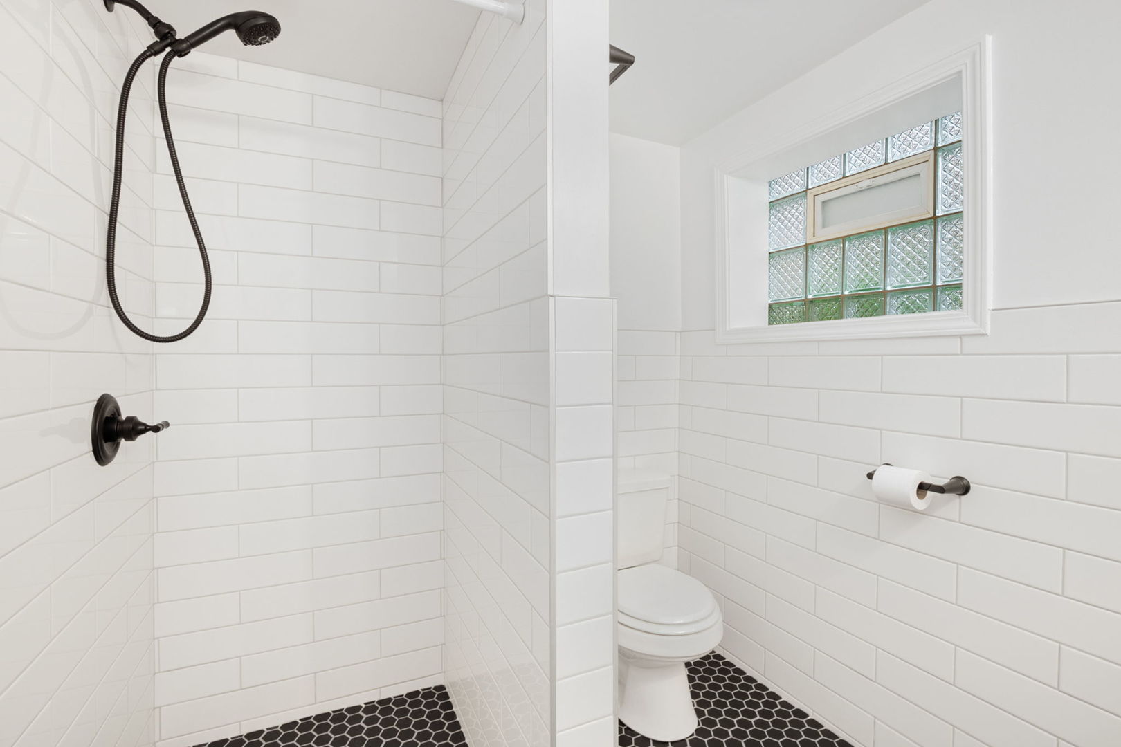 5425 North Bernard Street Chicago IL 60625